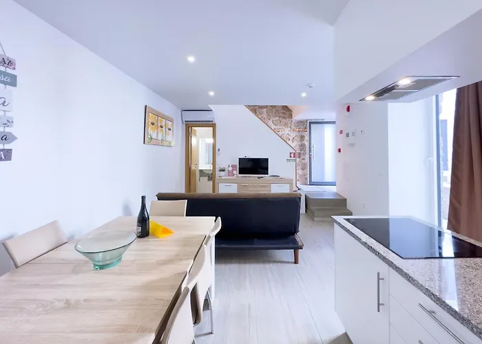 Casa Flores * Oliveira do Hospital